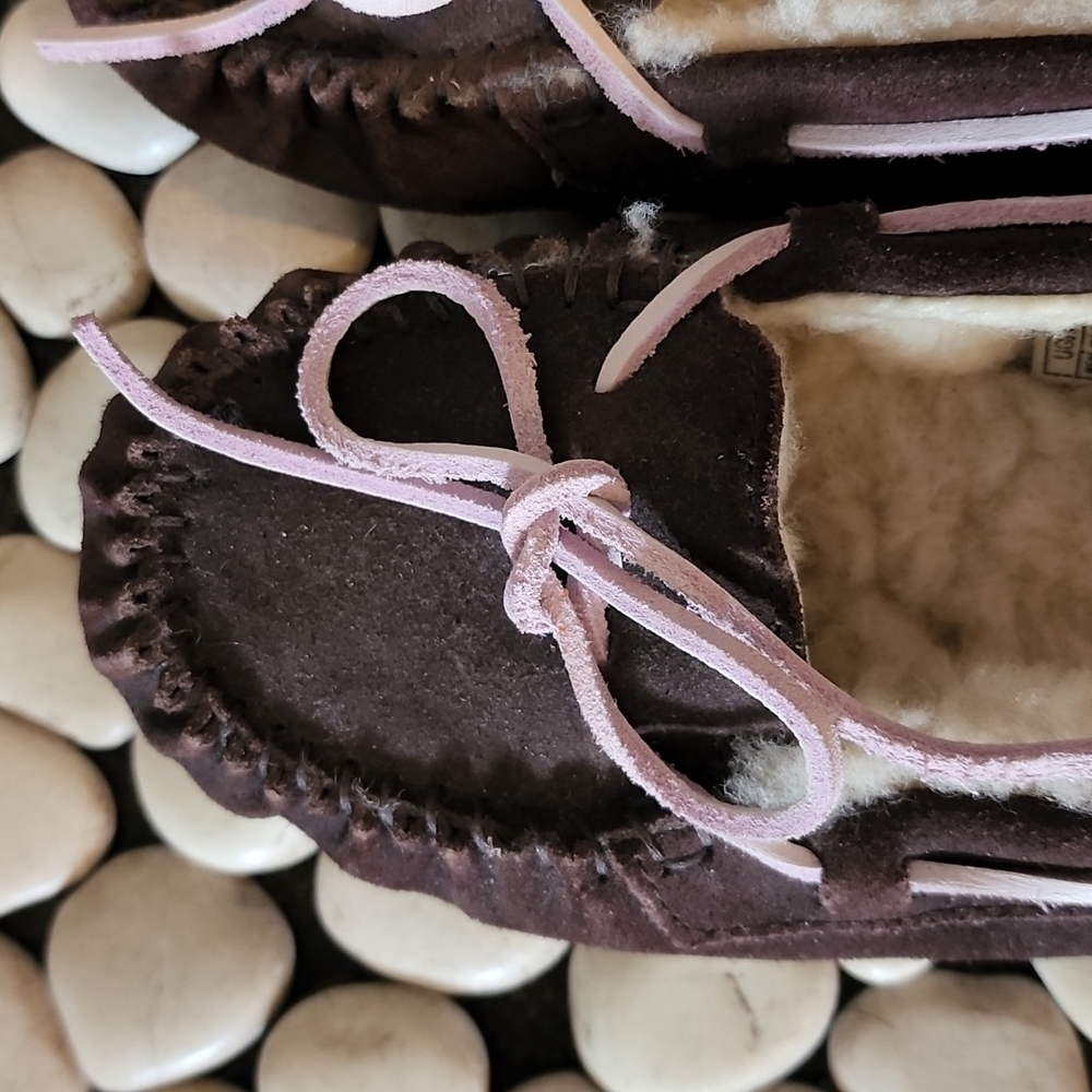 Authentic Ugg Slippers Gently Used - image 6